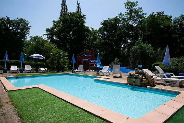 Gîte pour 4 personnes à Saint-Honoré-les-Bains - 3