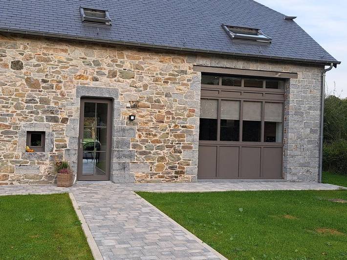 Location de vacances pour 6 personnes, avec vue et jardin à Chimay - 2