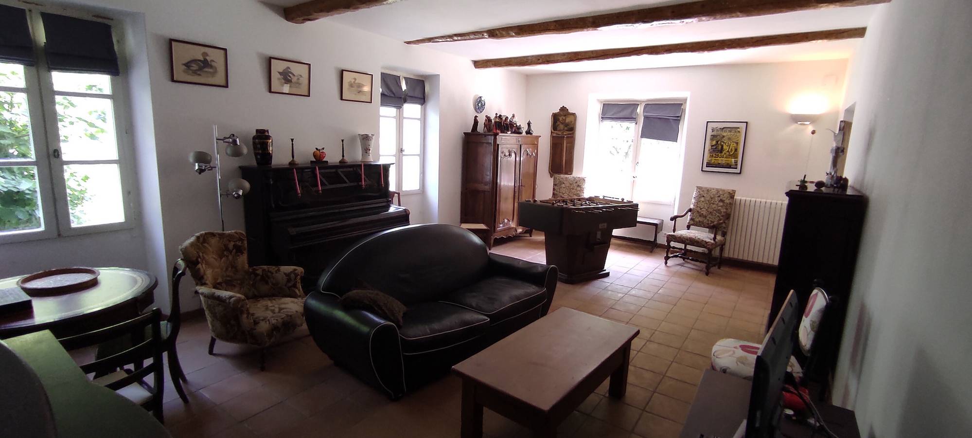 Villa 'Le Mas' avec vue sur la montagne, piscine privée et Wi-Fi in Entrechaux, Parc naturel régional du Mont-Ventoux