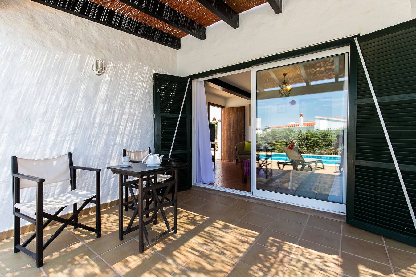Casa de vacaciones "Pura Vida" con vistas al mar, piscina climatizada privada y Wi-Fi in Binibeca, Sant Lluís