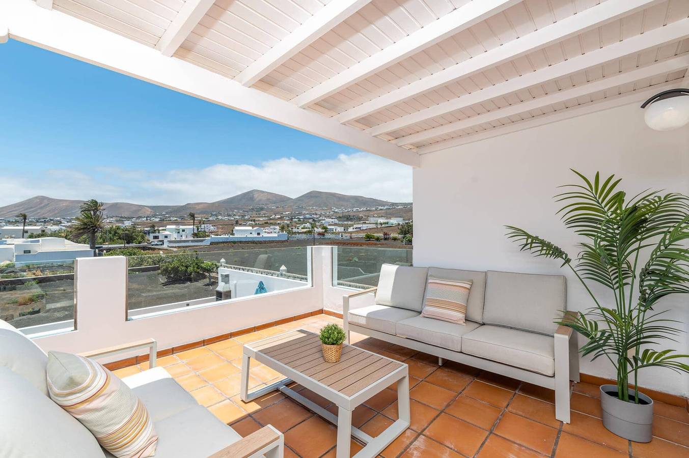 Villa Camino del Volcan by Villa Plus in Mácher, Tías