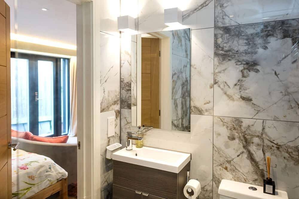Entire apartment, South Downs Studio - bijou hikers hideaway in Eastbourne, East Sussex