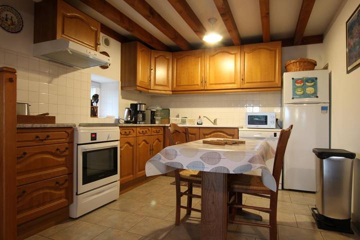 Gîte pour 6 personnes, avec jardin à Portbail - 4