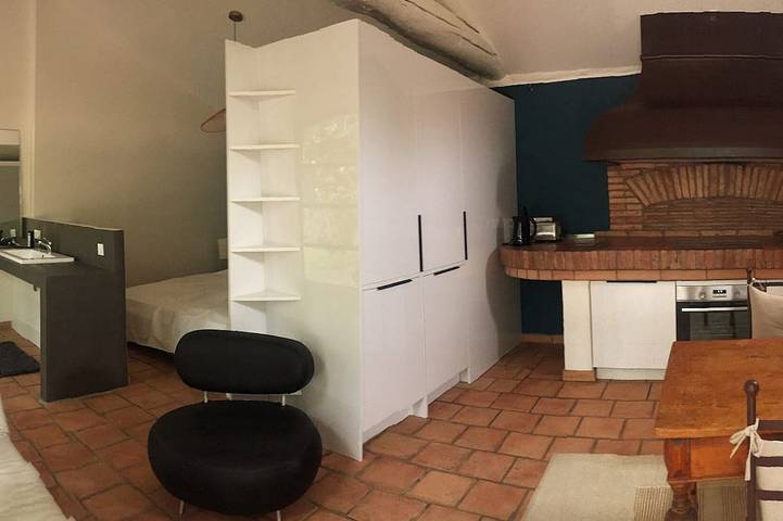 Gîte pour 2 personnes, avec jardin ainsi que piscine et terrasse à Caux - 2