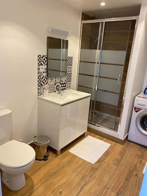Appartement entier, One-Bedroom Apartment in Tremblay-en-France, Seine-Saint-Denis