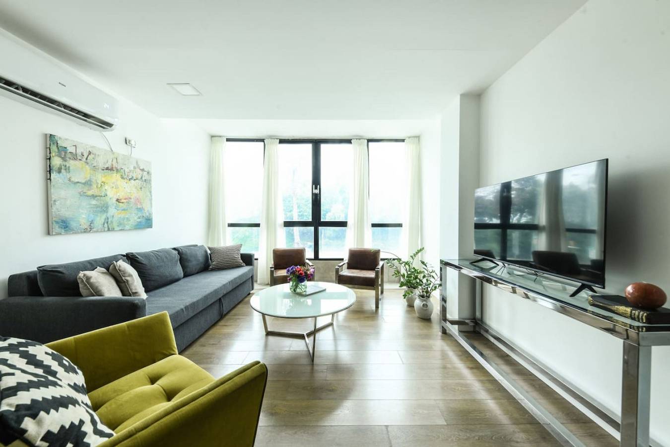 Entire apartment, Modern & Bright 3Br Apt with View by Sea N' Rent in Tel Aviv, Tel Aviv District