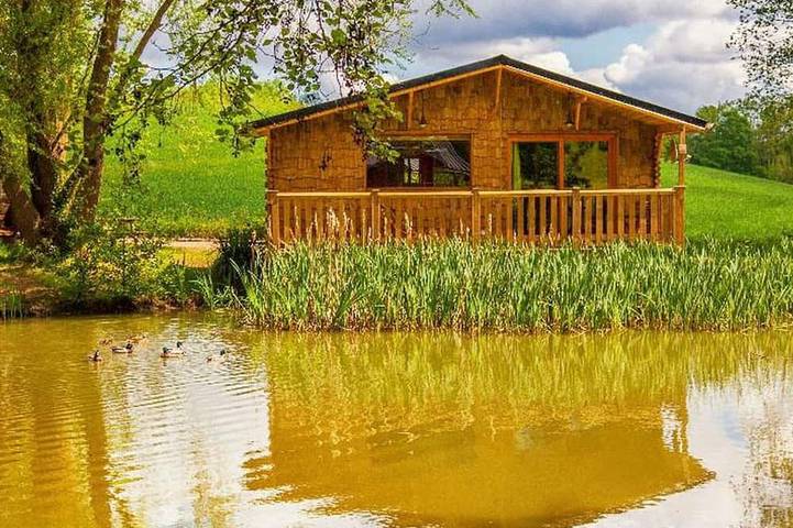 Gîte pour 2 personnes, avec terrasse à Suzy