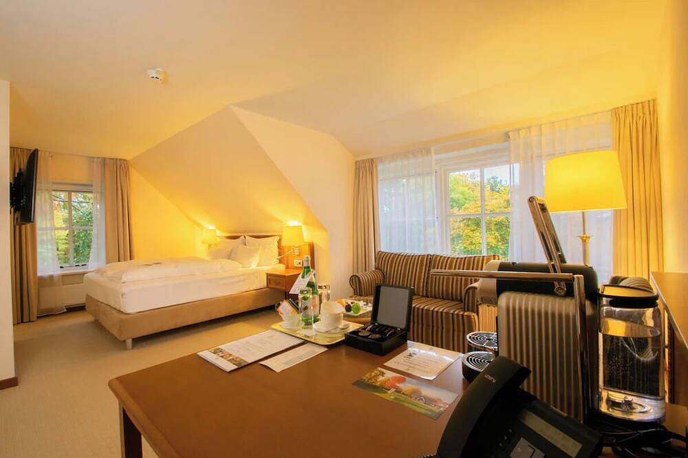 Stay Close to Ootmarsum’s Art Scene w/ Views - Near Art Galleries and Boutiques in Ootmarsum, Twente