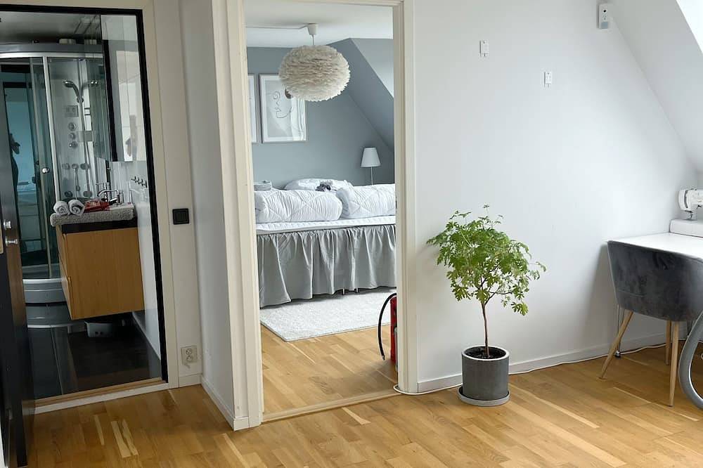 Bright house near beach & center + free parking in Väster, Malmo