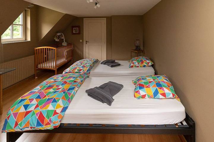 Location de vacances pour 9 personnes, avec terrasse et jardin, animaux acceptés à Ittre (Belgique) - 4