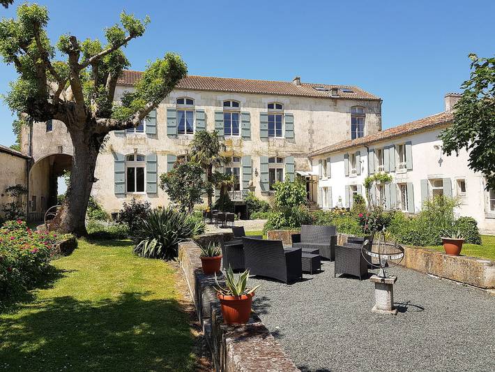 Gîte pour 5 personnes, avec piscine