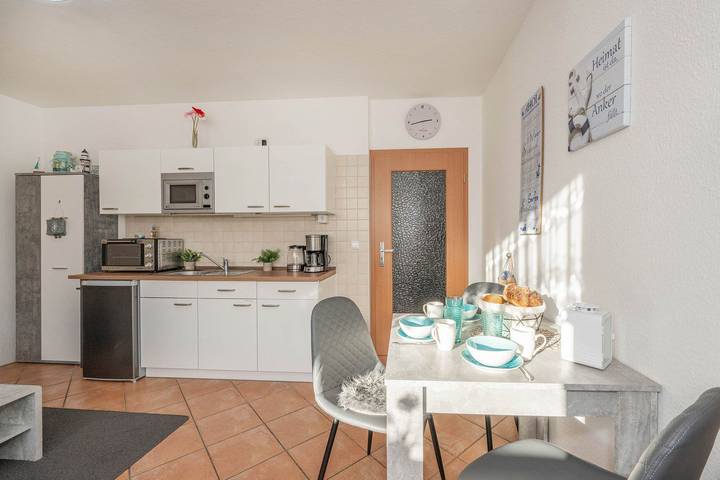 Ganze Wohnung, Moderne Ferienwohnung in Koserow mit Balkon – nur 200 m zum Strand! in Strand Zempin, Zempin