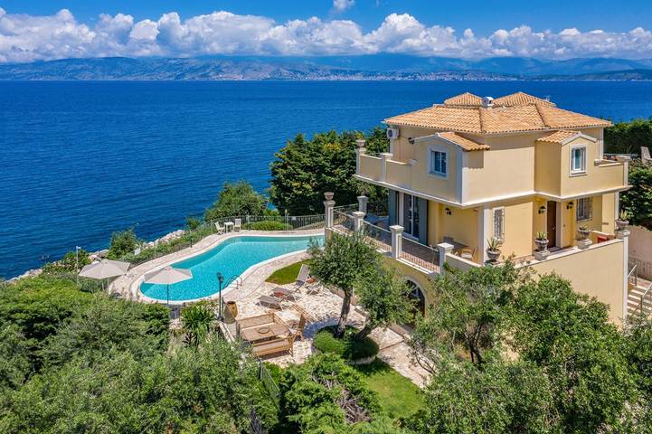 Villa για 8 άτομα, με Κήπο και Πισίνα στην Κασσιόπη