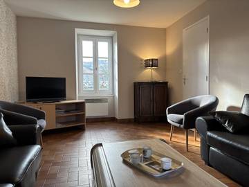 Gîte pour 14 Personnes dans La Guillermie, Auvergne-Rhône-Alpes, Photo 2