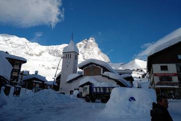 Chalet pour 18 personnes, avec balcon et jardin, animaux acceptés dans Cervinia