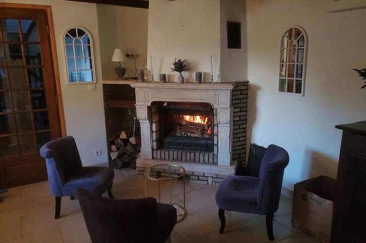 Location de vacances pour 12 personnes, avec Jardin à Saint-Marcel (Haute-Saône)