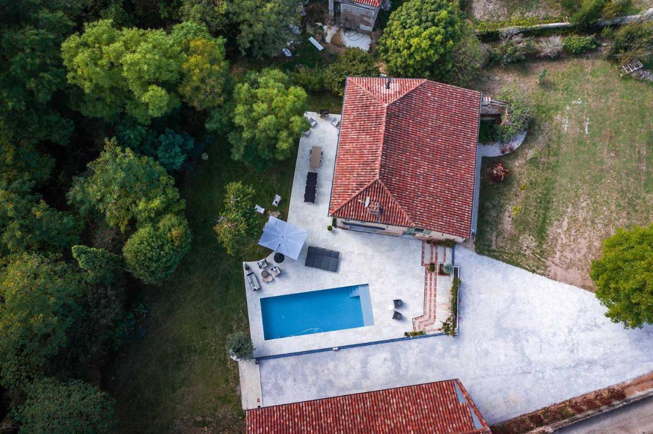 Six-Bedroom House in Brens, Région d'Albi