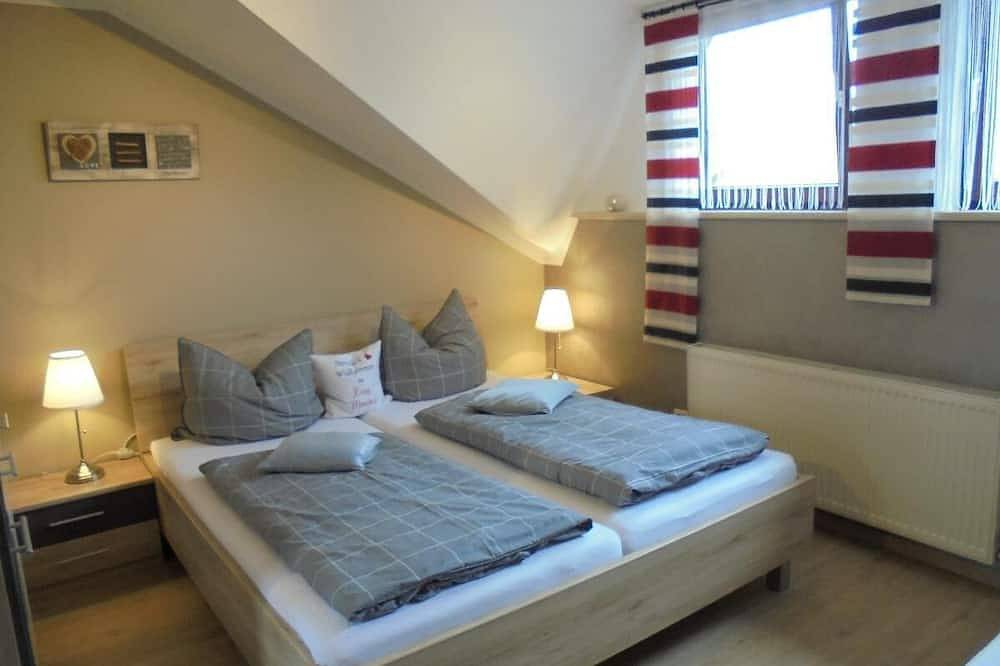 Ganze Wohnung, Ferienwohnung (65qm) mit Garten und Kinderspielplatz in Rötz, Ostbayern