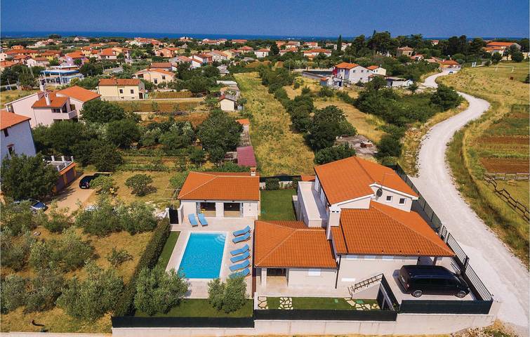 Location de vacances pour 8 personnes, avec terrasse et sauna à Vodnjan - 4