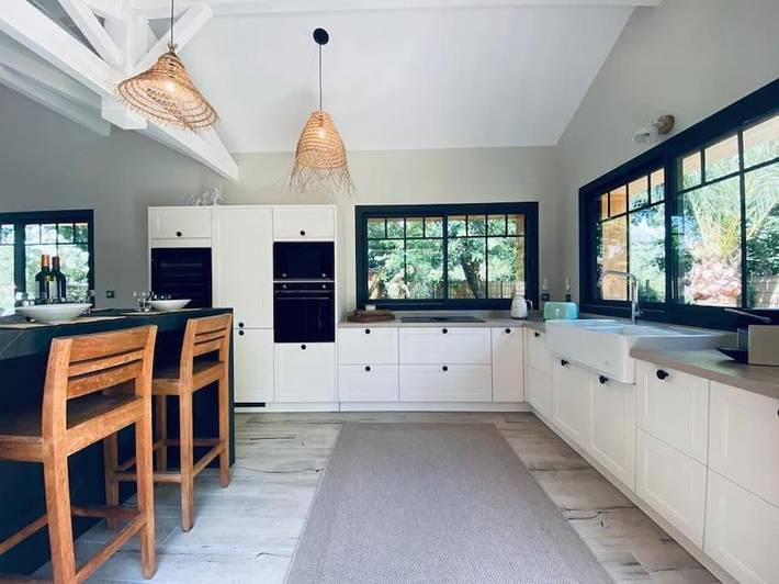 Villa pour 8 personnes, avec vue ainsi que piscine et jardin à Gujan-Mestras
