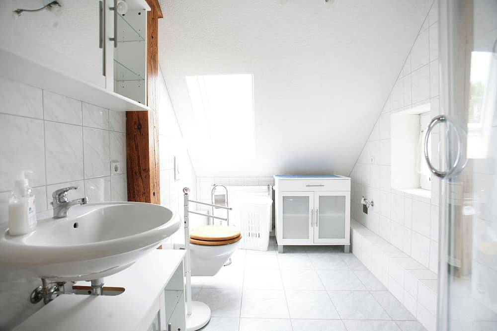 Ganze Wohnung, Reitpension Wiesengrund: gemütliches Appartement auf Reiter- und Bauernhof in Angermünde, Britzer Platte