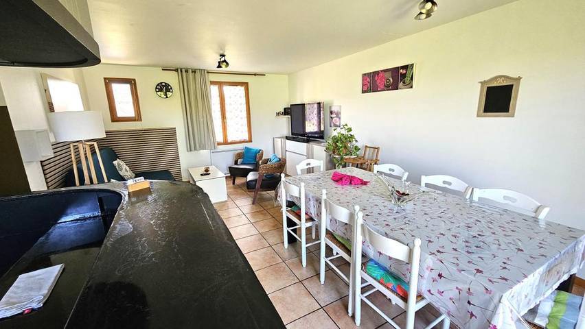 Gîte pour 8 personnes, avec terrasse et jardin à Villebernier - 2