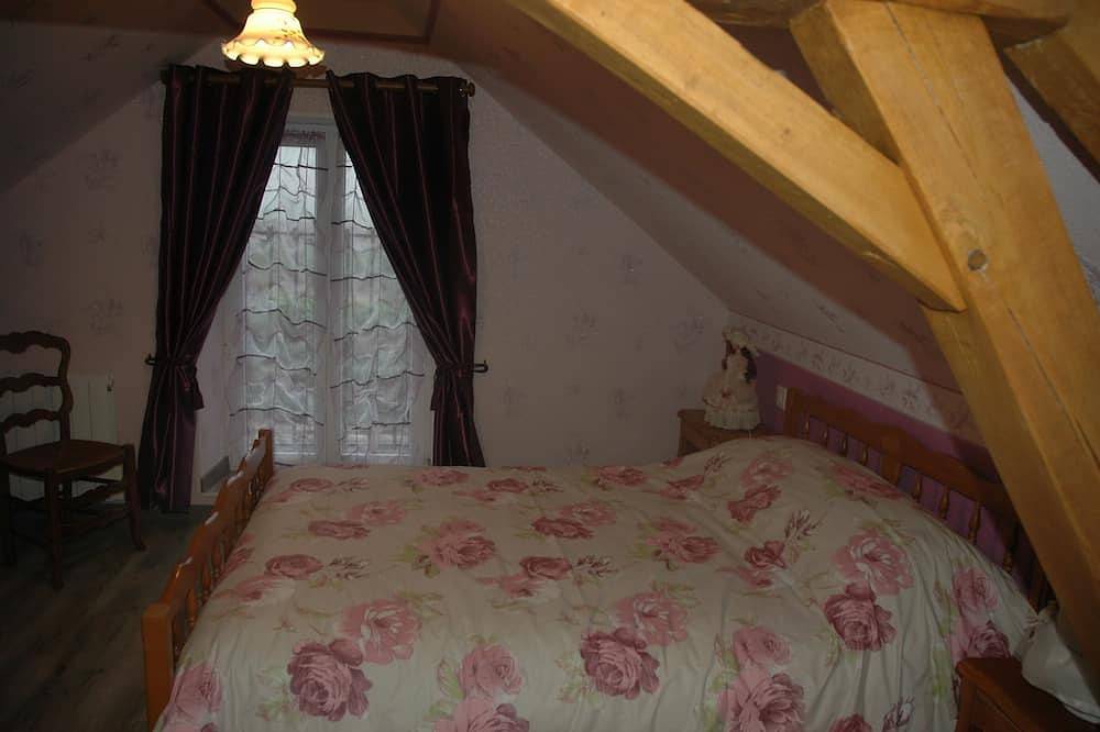 Landhaus in einer kleinen Miltière, St. Christopher. 40 min vom Futuroscope in Paroisse Saint-Damien-en-Châtelleraudais, Vienne