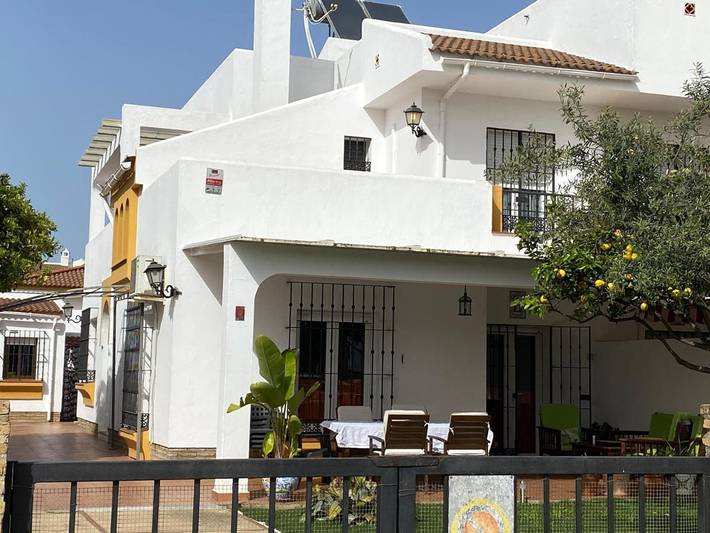 Casa rural para 7 personas, con Balcón además de Terraza y Jardín en Moguer