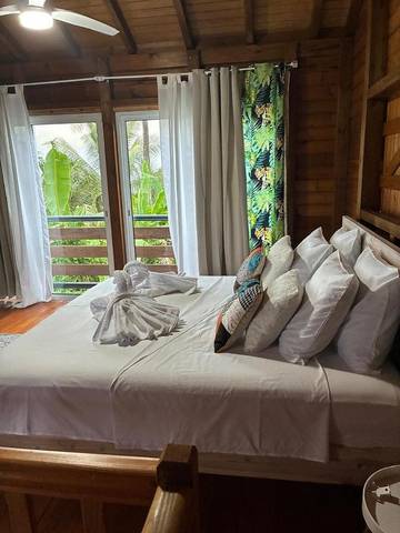 Maison d’hôte pour 4 personnes, avec jardin ainsi que vue et balcon à Capesterre-Belle-Eau