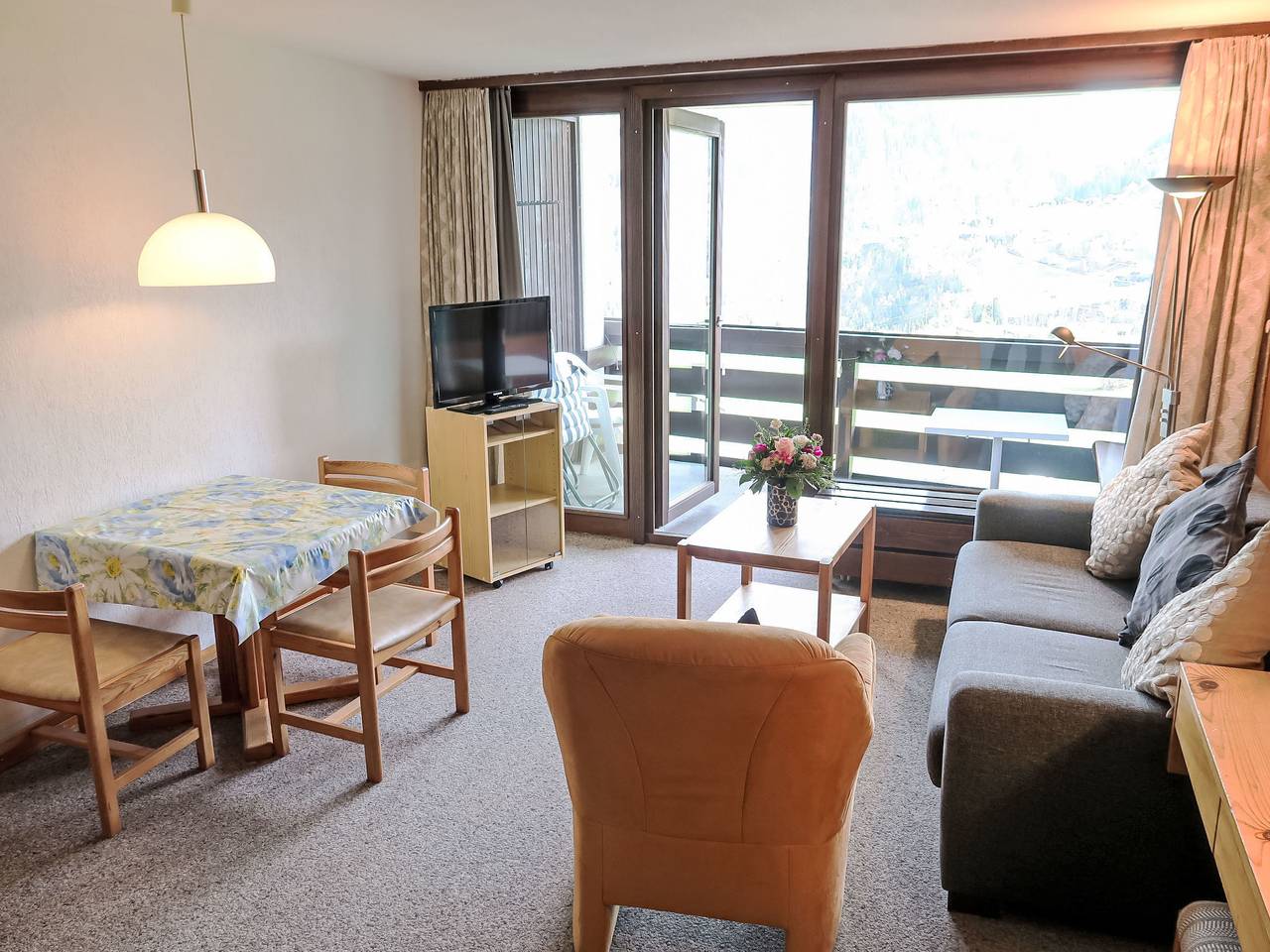 Ganze Wohnung, Apt B 093 in Disentis, Surselva