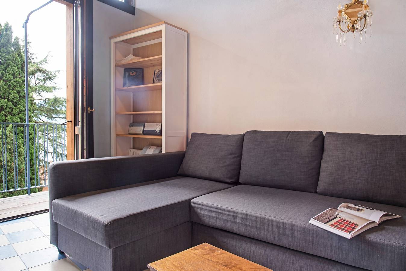 Ferienhaus 'Cadepaia Lago Maggiore' mit Seeblick, Wlan und Klimaanlage in Laveno, Laveno-Mombello