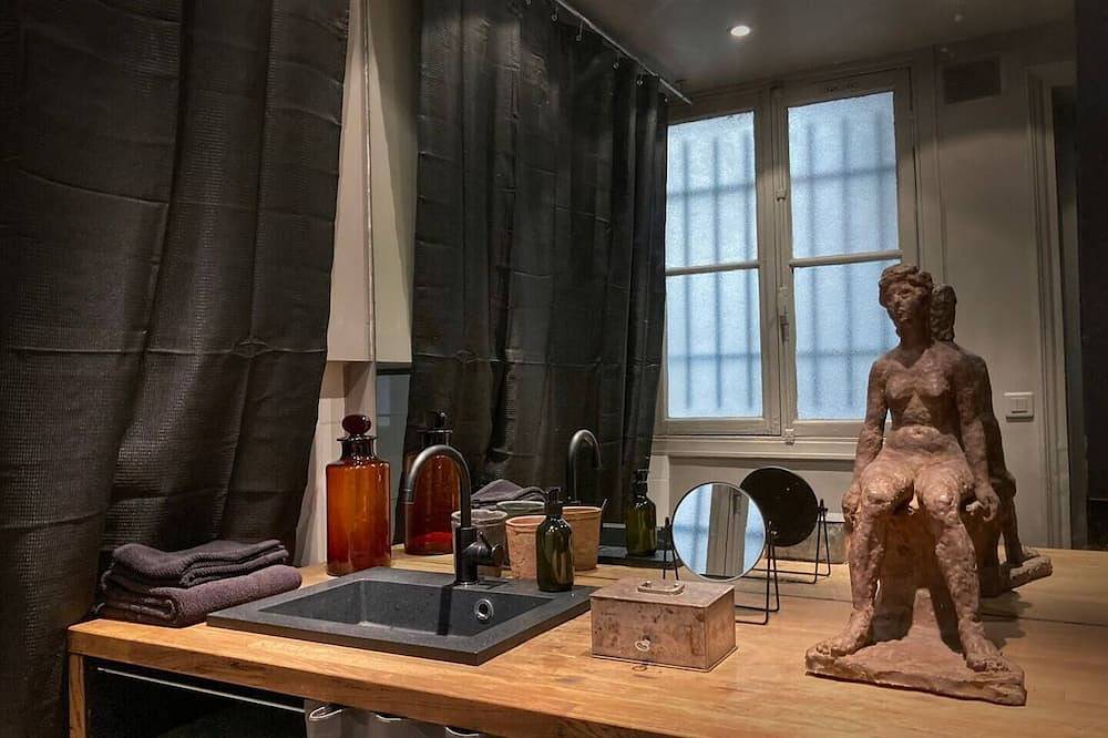 Appartement entier, Haussmannien, Marais, décoration in Paris, Île de France