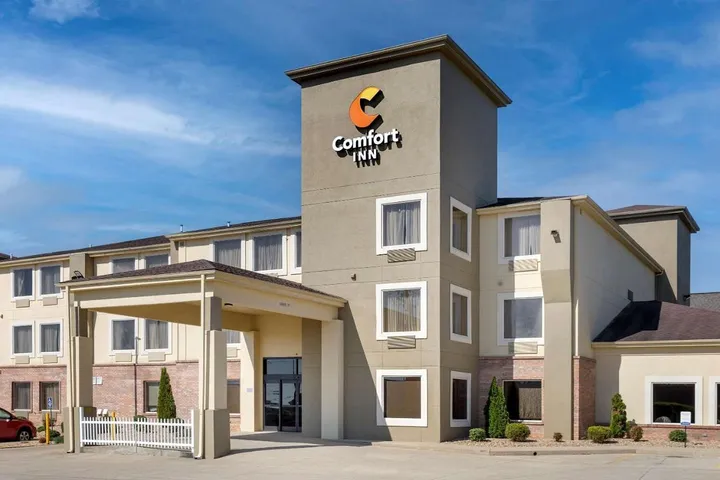 Hotel para 4 personas, con piscina - 1