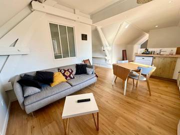 Gîte pour 4 personnes, avec vue et piscine ainsi que jardin et terrasse dans Pérenchies