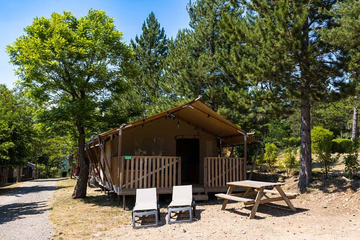 Camping für 5 Personen, mit Balkon/Terrasse und Terrasse in der Verdonschlucht