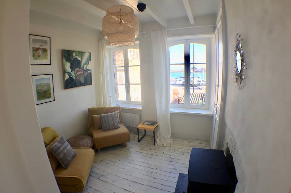 Small fisherman's house, superb sea view in Barfleur, Cherbourg region