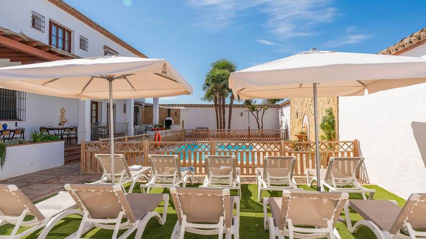 Chalet para 20 personas, con balcón/terraza y piscina, Se admiten mascotas en Andalucía - 4