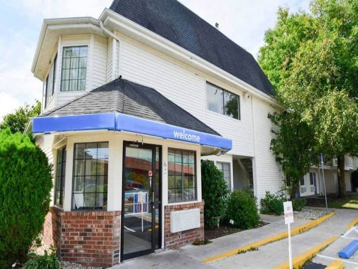 Apartamento entero, 2 camas dobles | Wethersfield in Wethersfield, Connecticut