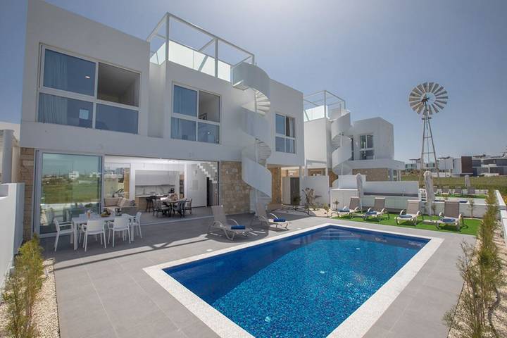 Holiday rental for 6 people, with Balcony/Terrace and Garden as well as Pool in Protaras