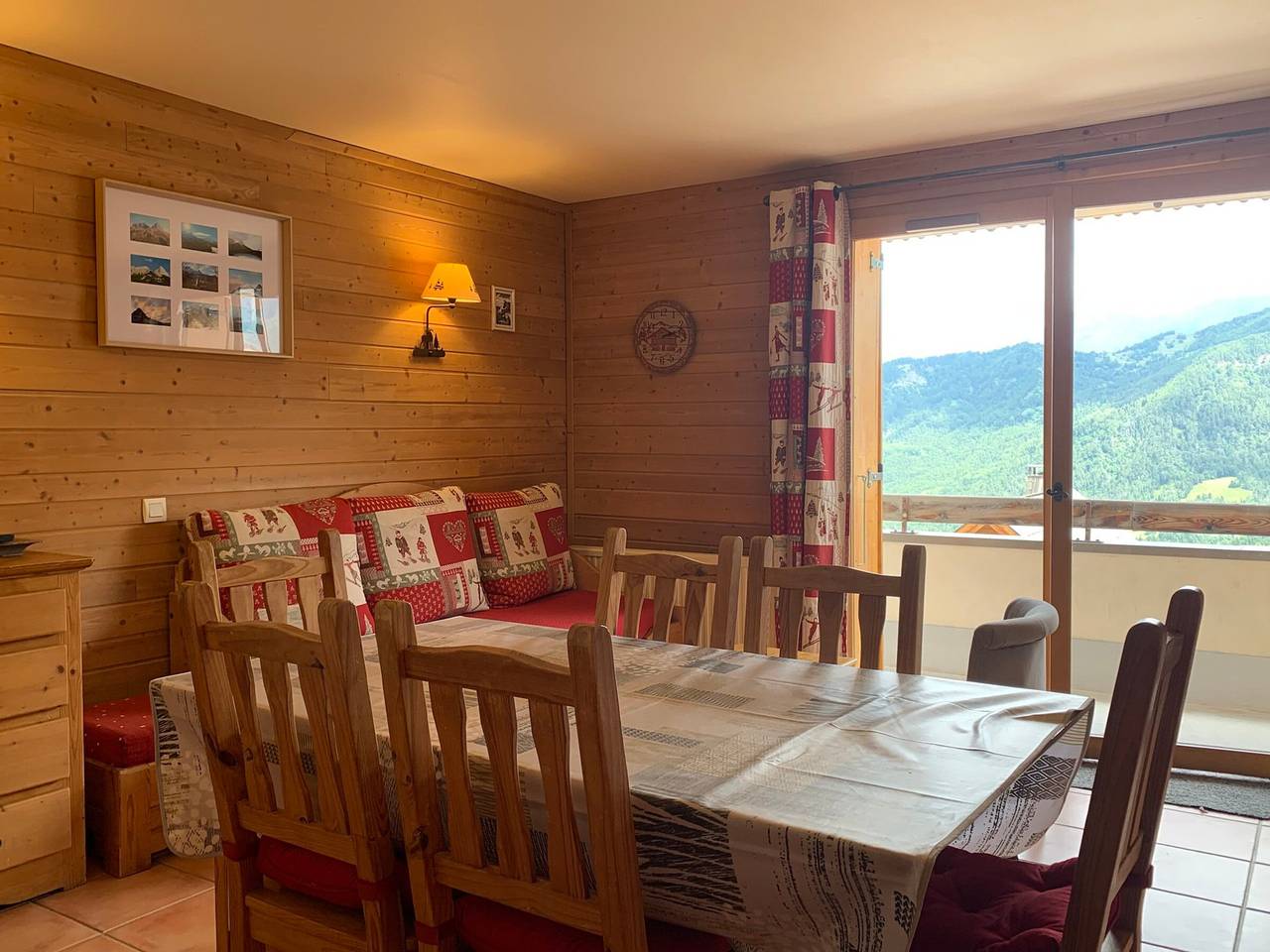 Apartamento entero, Amplio apartamento de 3 habitaciones con balcón y aparcamiento privado, ideal para 8 personas en Pra Loup in Pra-Loup, Uvernet-Fours