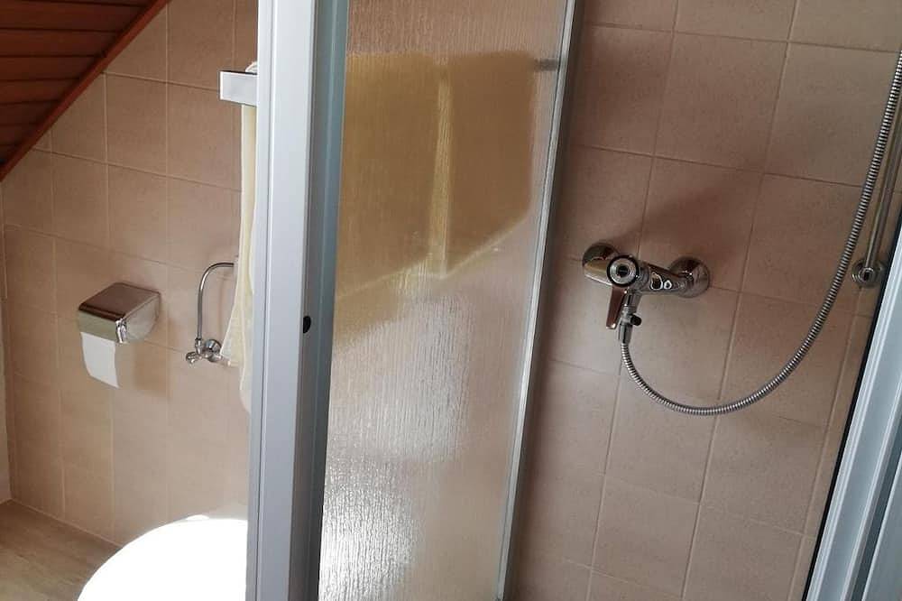 Tweepersoonskamer Douche / Wc - Weingut-Gästehaus Hermes-Lex in Trittenheim, Moseleifel