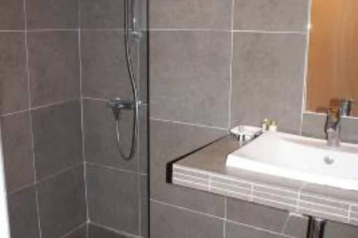 Location de vacances pour 4 personnes, avec piscine ainsi que terrasse et jardin à Aramon - 3