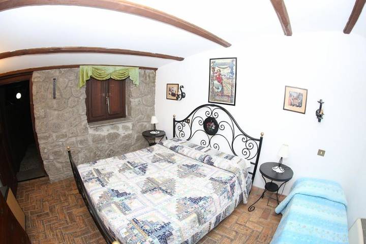 Casa vacanza per 3 persone, con Idromassaggio e Terrazza nonché Giardino e Sauna a Genzano di Roma