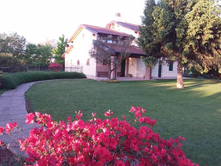 BnB für 2 Personen, mit Ausblick und Garten in Verona