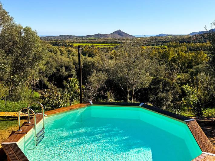 Bioloco: vacaciones cerca del mar entre olivos – naturaleza, yoga y relax in Castiadas, Provincia de Cagliari