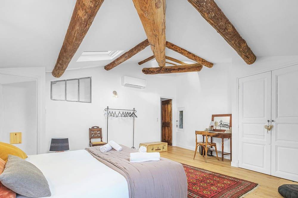 Maison La louvegine | Maison au coeur de Vaugines in Vaugines, Parc naturel régional du Luberon