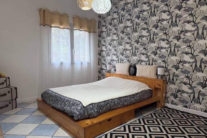 Location de vacances pour 10 personnes, avec jacuzzi ainsi que sauna et jardin, animaux acceptés à Le Teil - 2