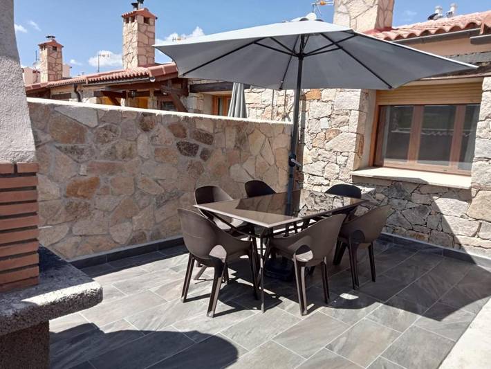 Casa rural para 4 personas, con Terraza además de Jardín y Vistas en Navacepedilla de Corneja - 4