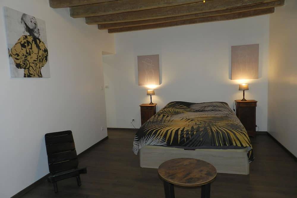 Charmante Fermette avec Jardin, Terrasse et 4 Chambres - Idéale pour Familles et Amis in Avessé, Sarthe