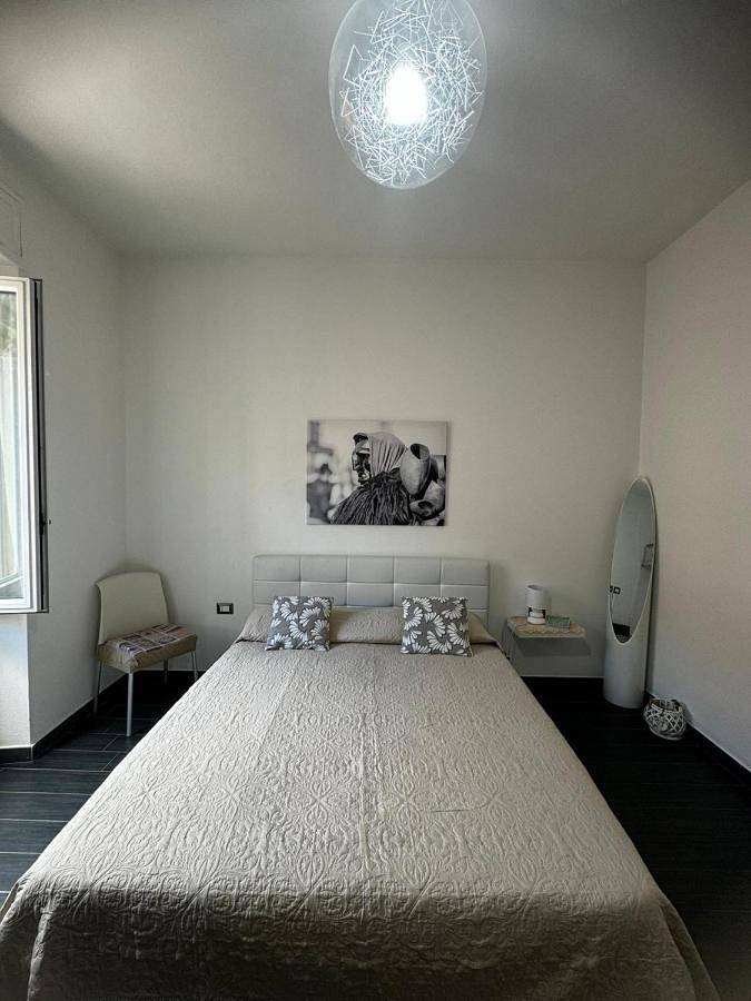 Large Double Room in Villanova (Sardinia), Cagliari